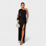 Julie – Elegantní šaty s rafinovaností