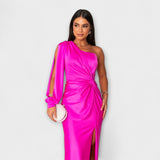 Julie – Elegantní šaty s rafinovaností