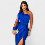 Julie – Elegantní šaty s rafinovaností