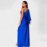 Julie – Elegantní šaty s rafinovaností