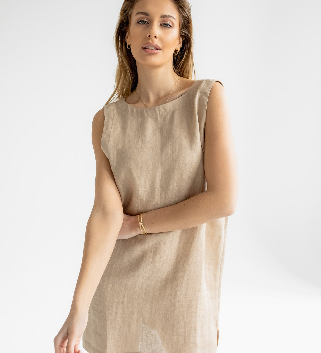 Dámské lněné šaty short - regular fit