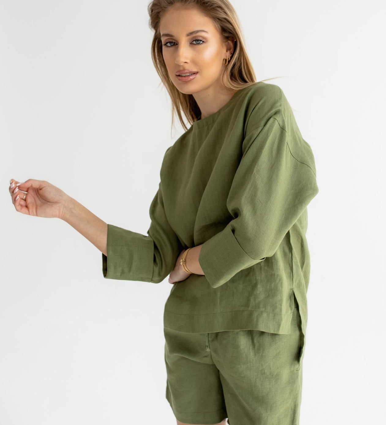 Dámský lněný top open back - regular fit